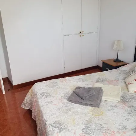 Apartment Los Cristianos 3 Bedrm, 200m Of Beach, Free Wifi *